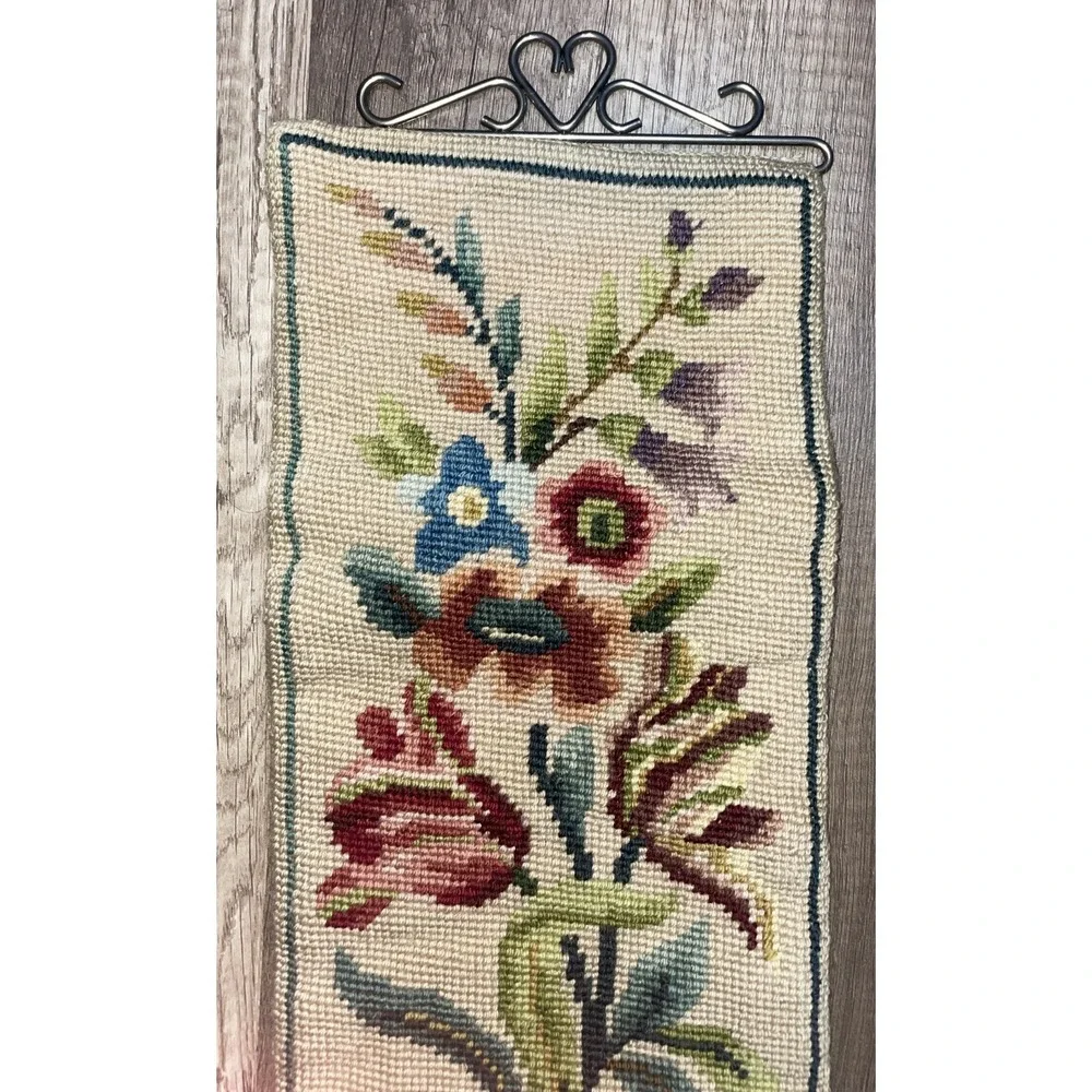 Vtg Tapestry Needlepoint‎ Wall Hanging Floral Metal Hardware 15 in x 7 in